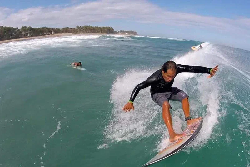 Chepe Surfing at Pauhana
