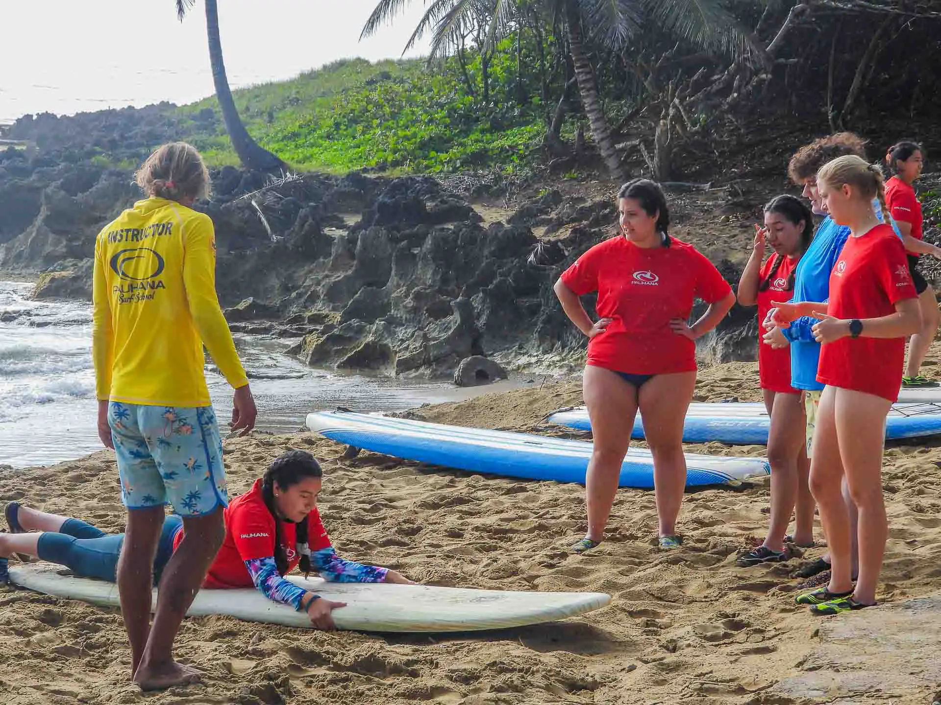 Encuentro surfing group experience