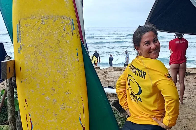 Female Solo Traveler Surf Lessons